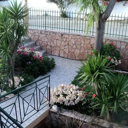 Anastasis Trapezaki (Kefalonia)