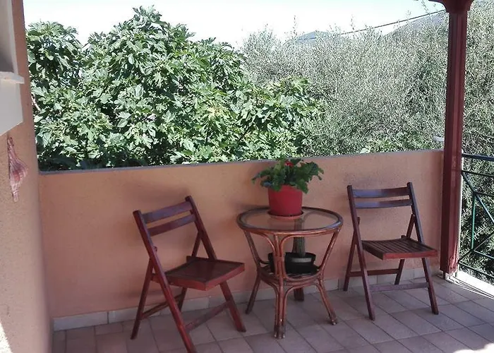 Anastasis شقة ترابيزاكي